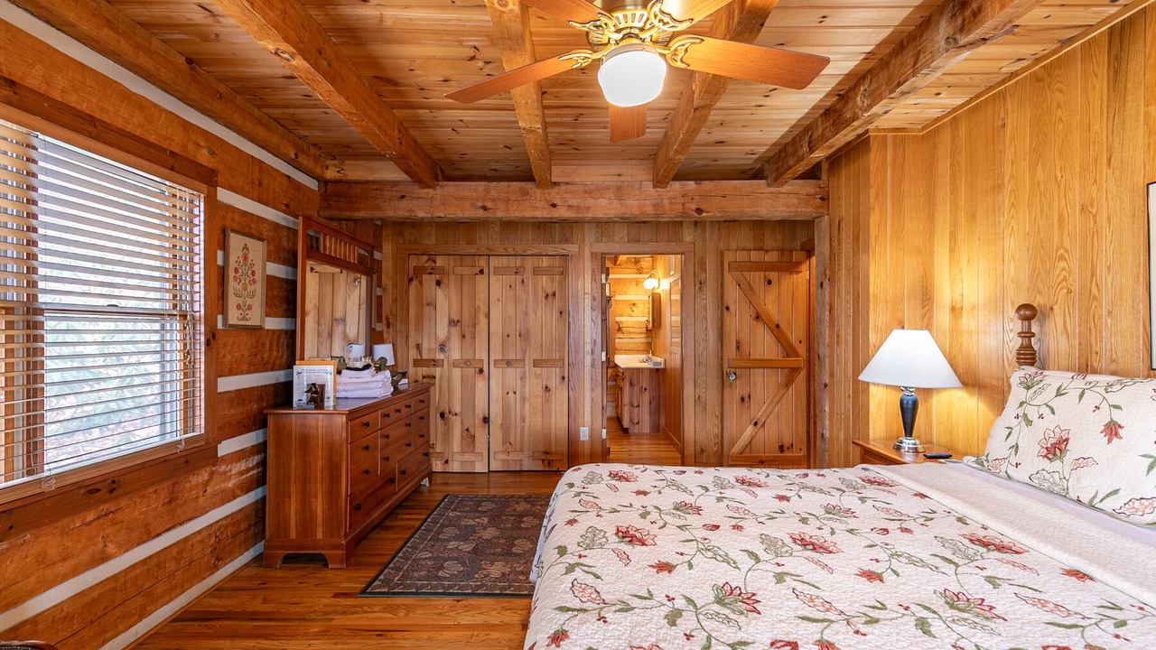 Photo of Bedroom in Boone
