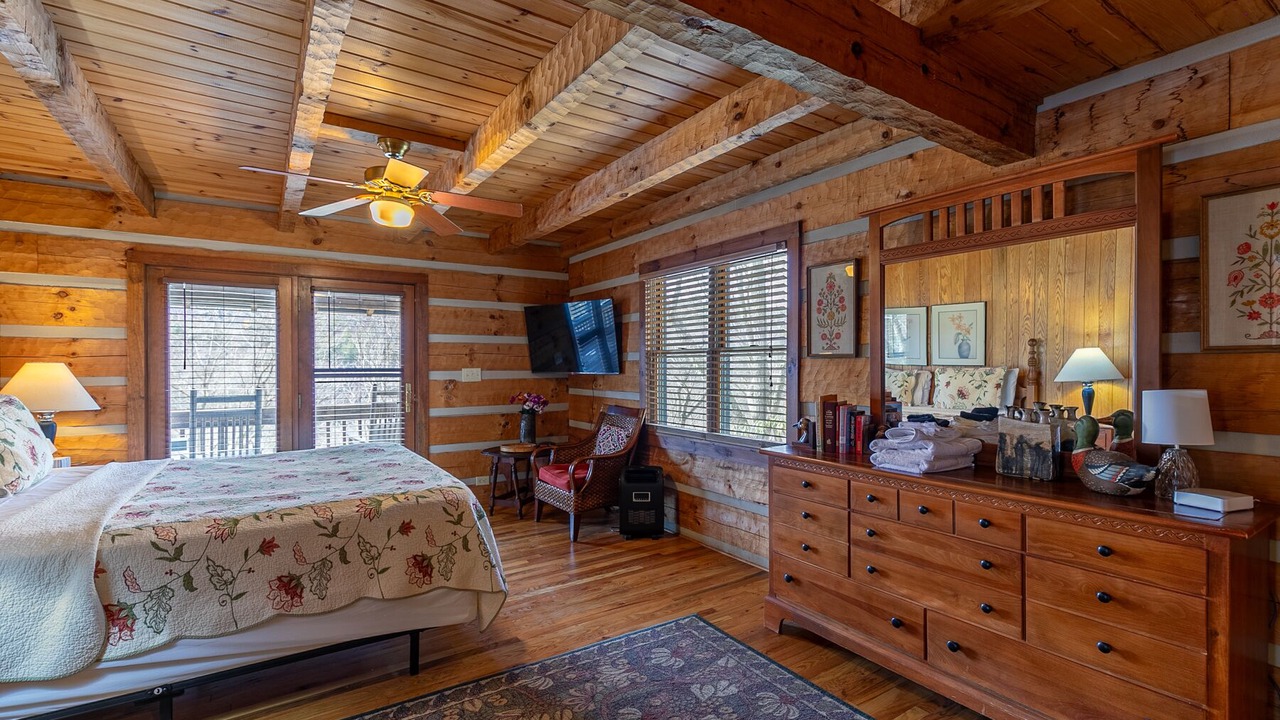 Photo of Bedroom in Boone