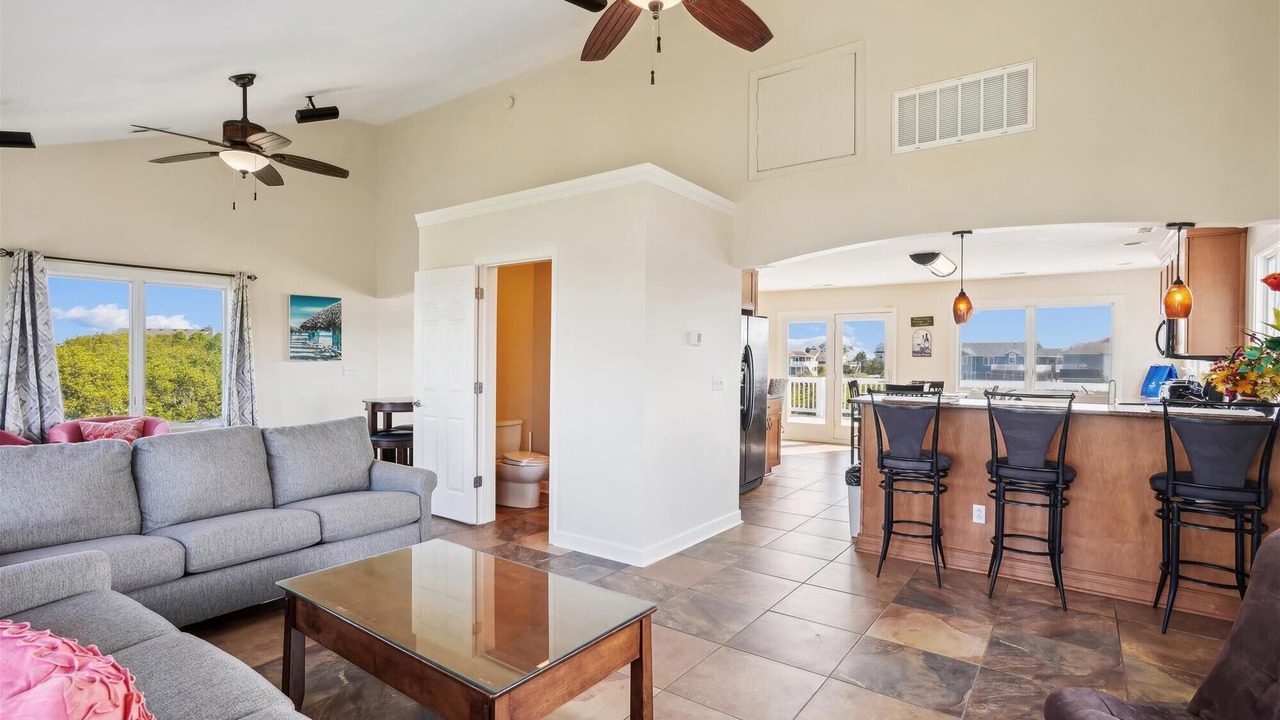 Photo of Livingroom in Ocean Sands