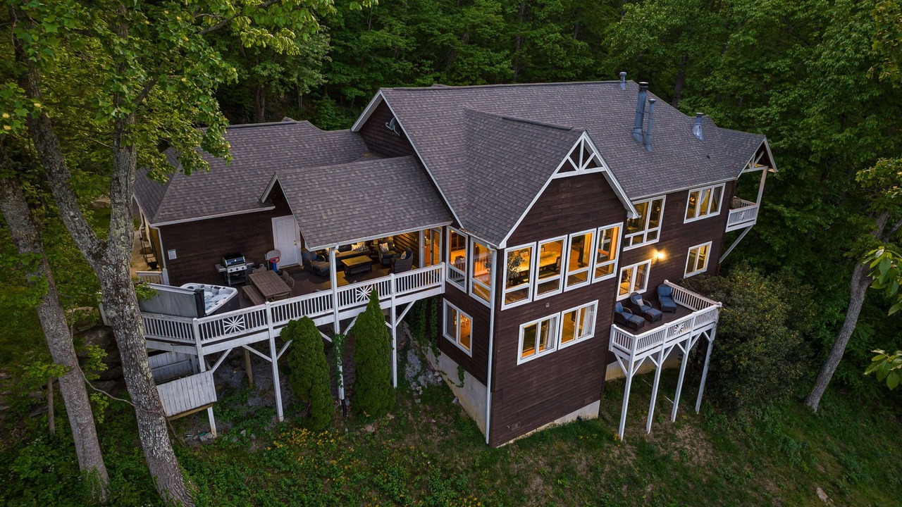 Photo of Outdoor in Royal Pines