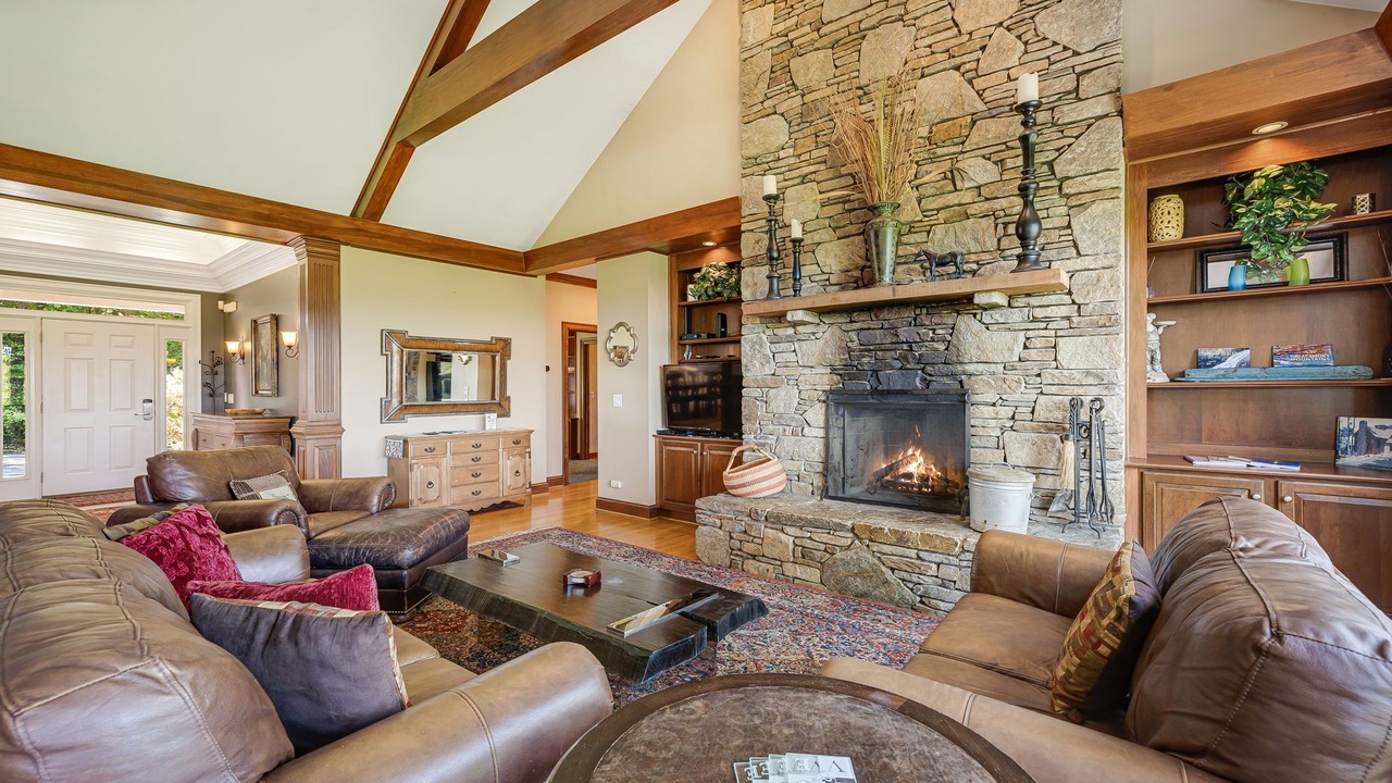 Photo of Livingroom in Royal Pines