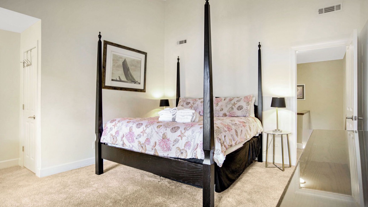 Photo of Bedroom in Shipyard Plantation