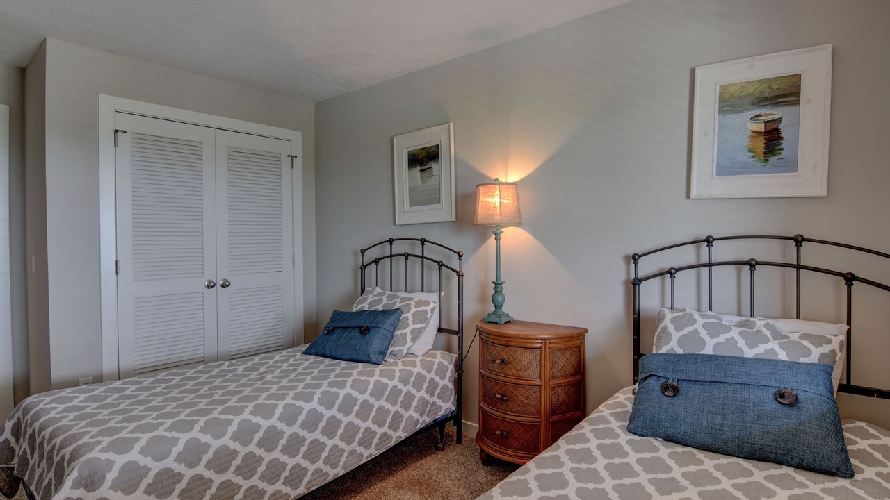 Photo of Bedroom in Shell Island
