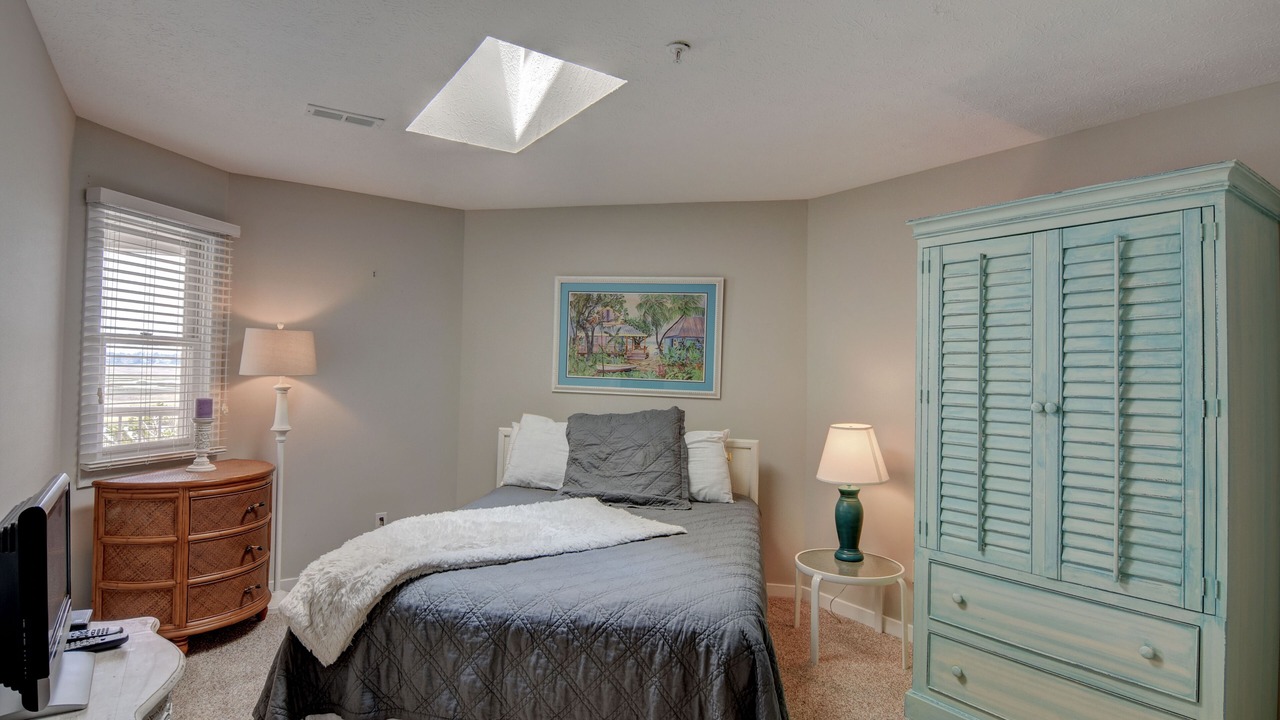 Photo of Bedroom in Shell Island