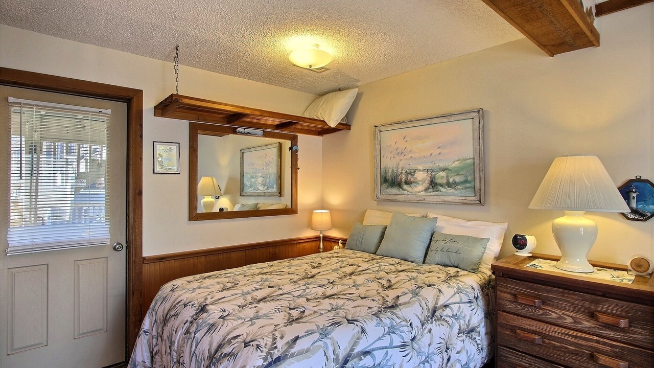 Photo of Bedroom in Hatteras