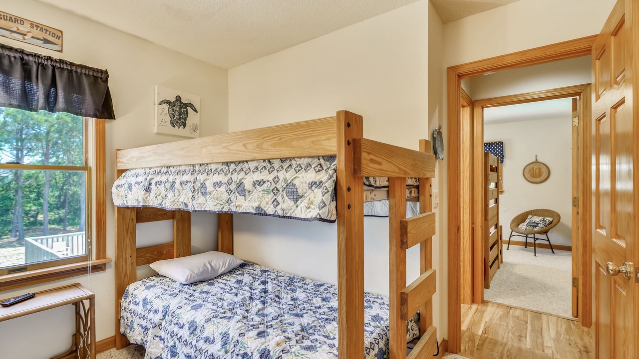 Photo of Bedroom in Whalehead Beach