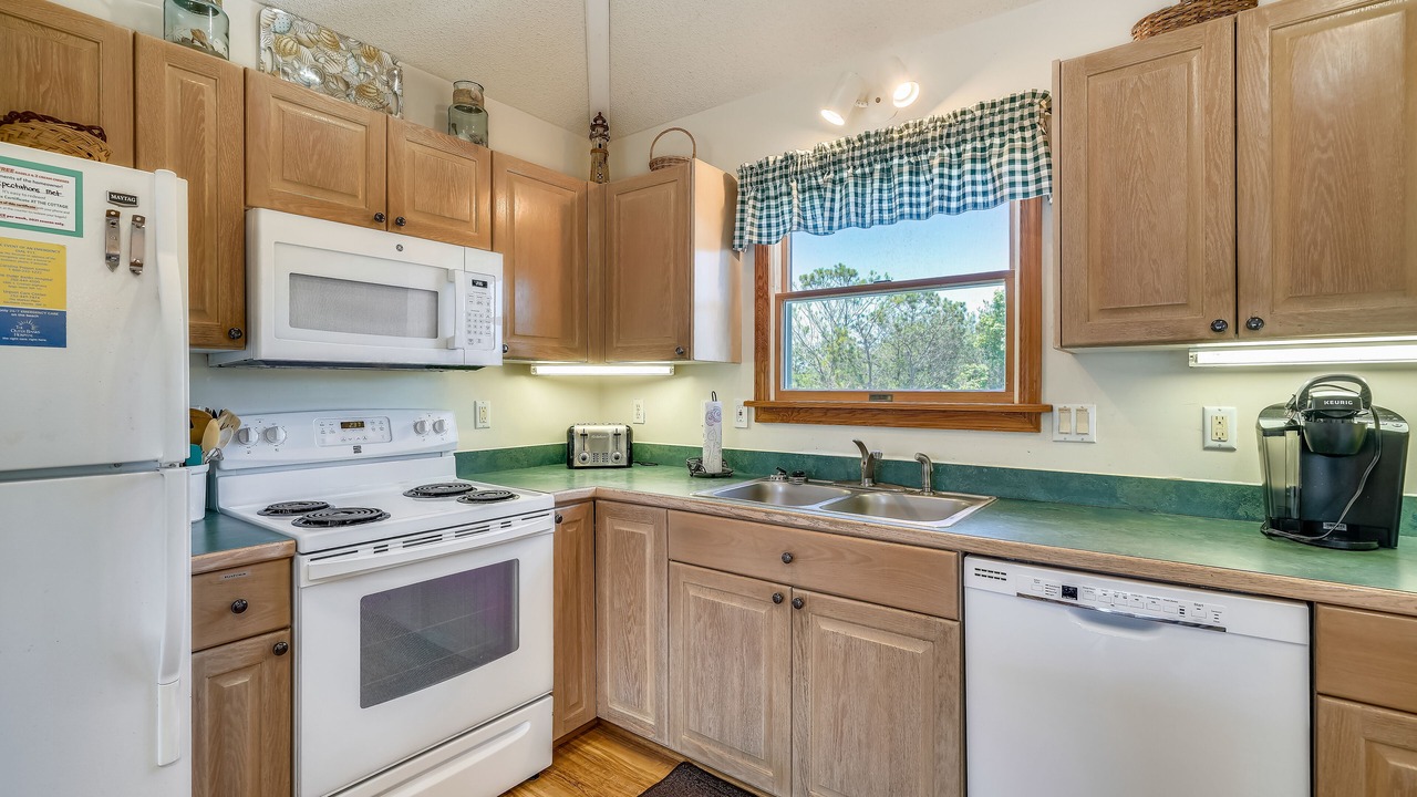Photo of Kitchen in Whalehead Beach