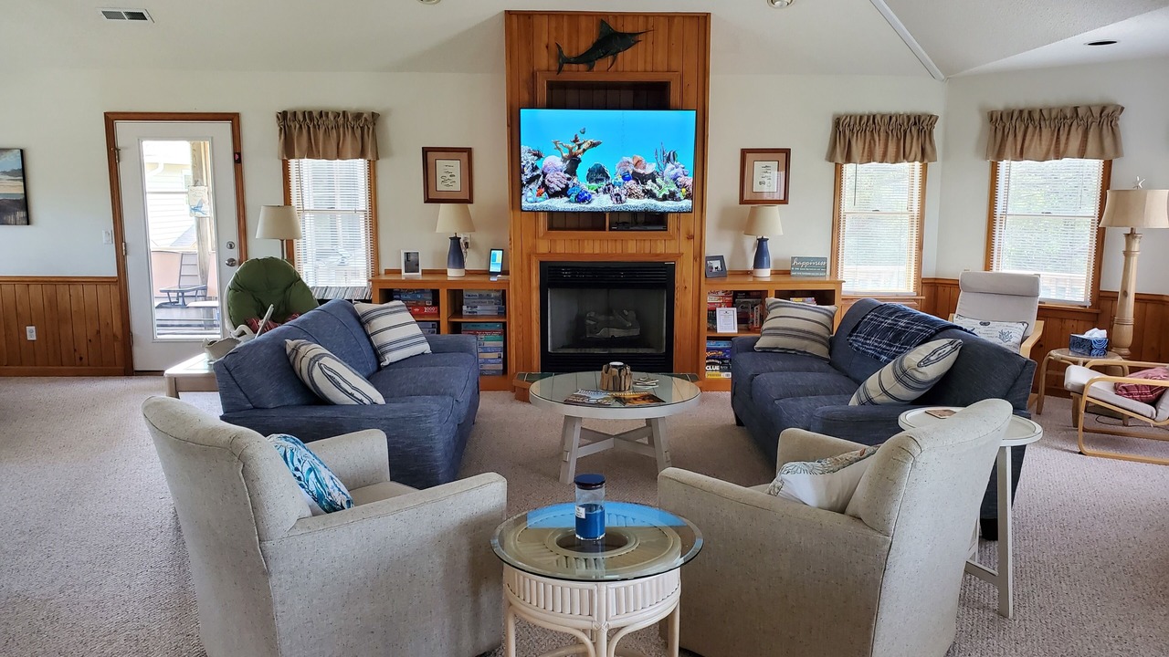 Photo of Livingroom in Whalehead Beach