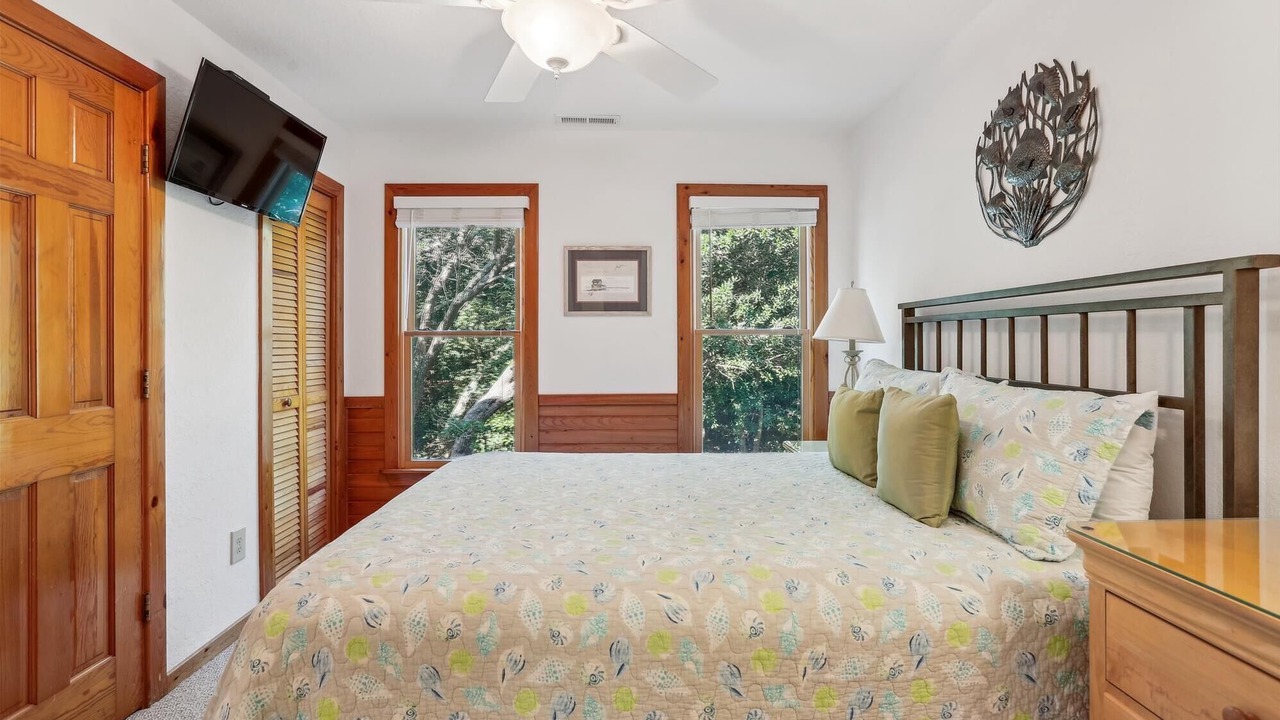 Photo of Bedroom in Southern Shores
