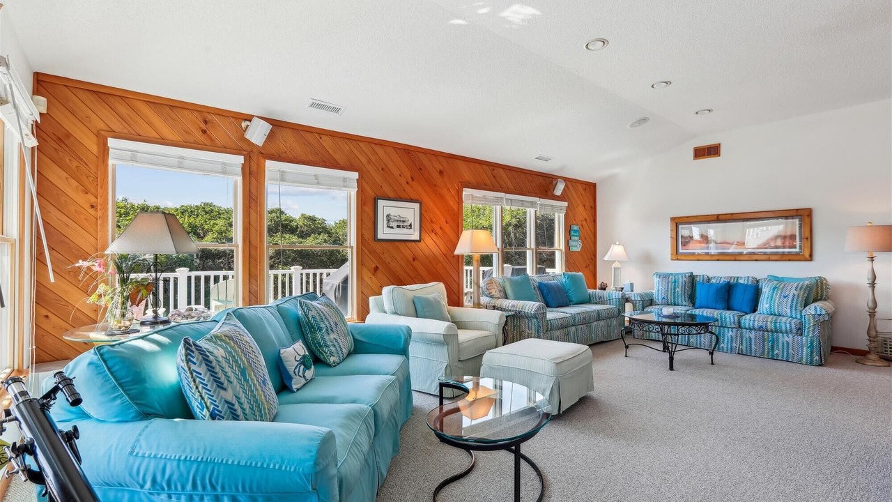 Photo of Livingroom in Southern Shores