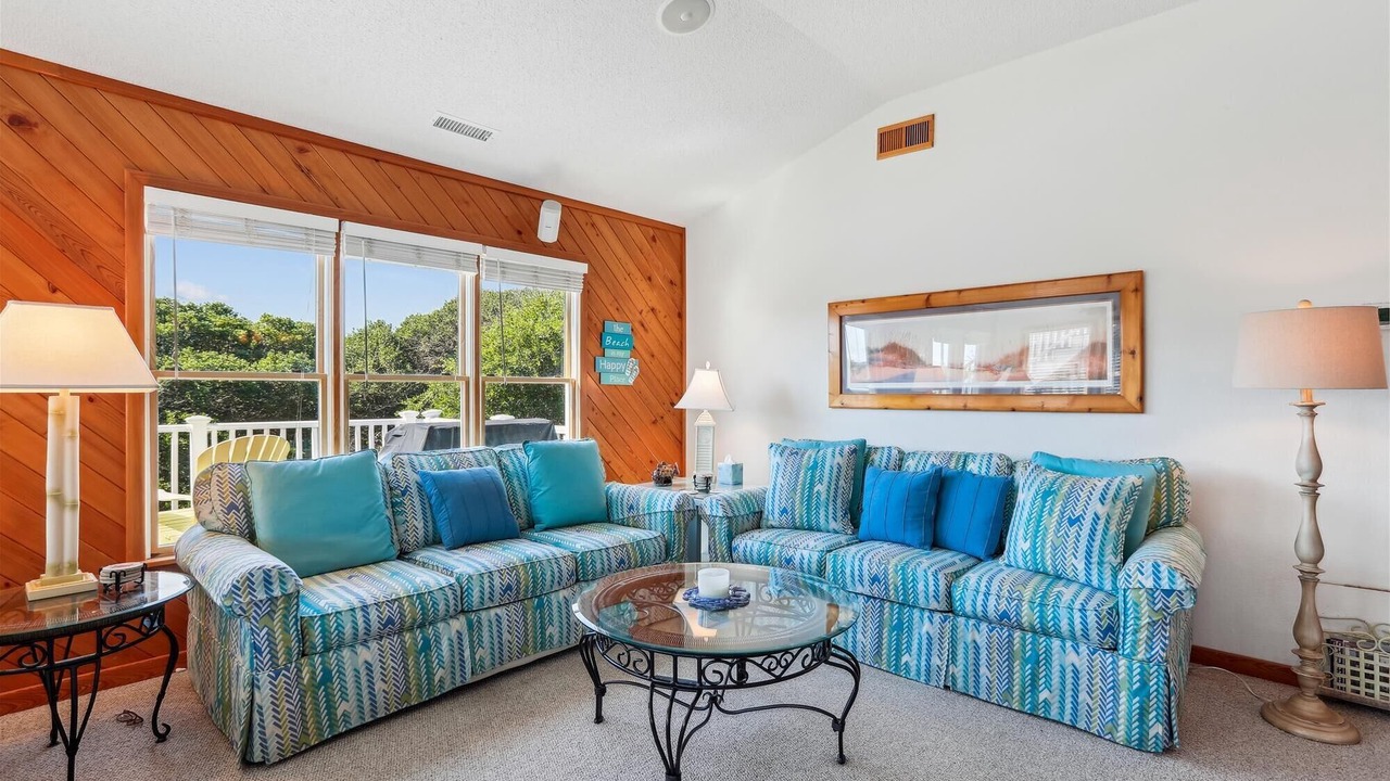 Photo of Livingroom in Southern Shores