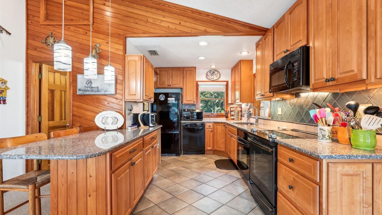 Photo of Kitchen in Southern Shores
