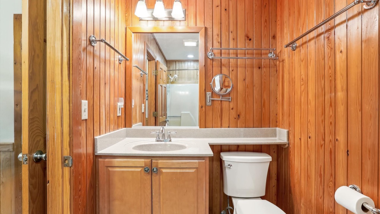 Photo of Bathroom in Southern Shores