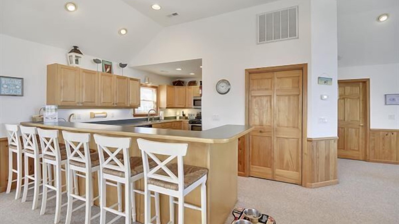 Photo of Kitchen in Whalehead Beach