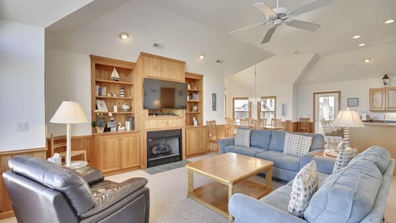 Photo of Livingroom in Whalehead Beach