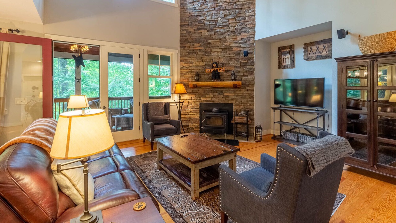 Photo of Livingroom in Bear Lake Reserve