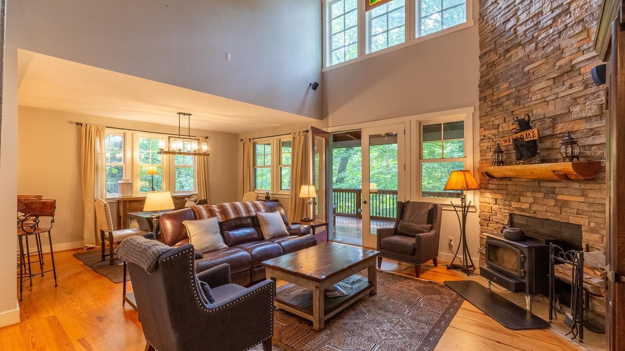 Photo of Livingroom in Bear Lake Reserve