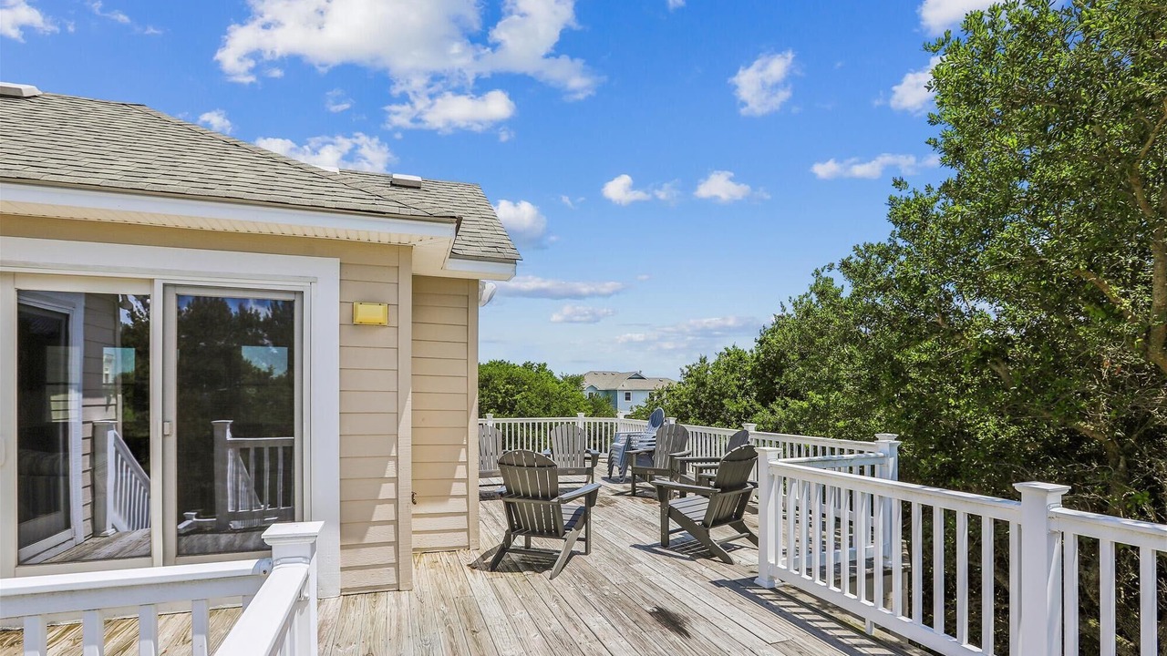 Photo of Patio Balcony in Whalehead Beach