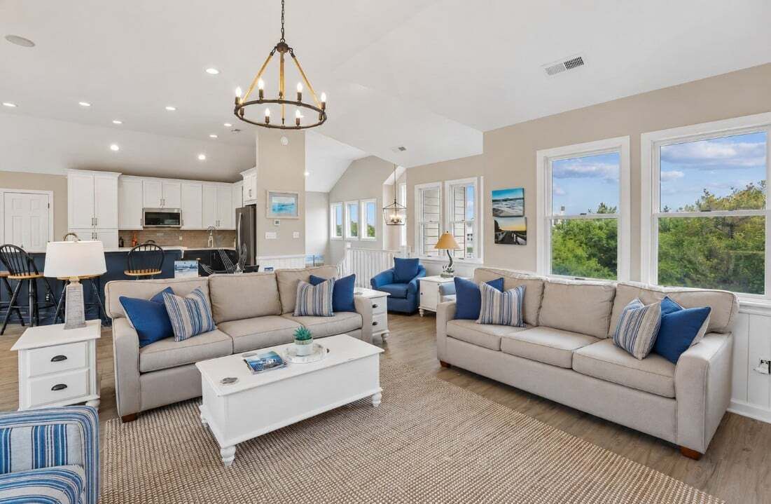 Photo of Livingroom in Whalehead Beach
