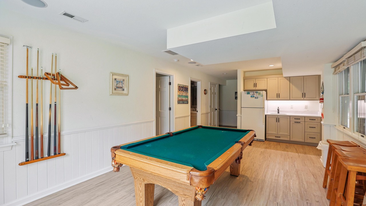 Photo of Bedroom in Whalehead Beach