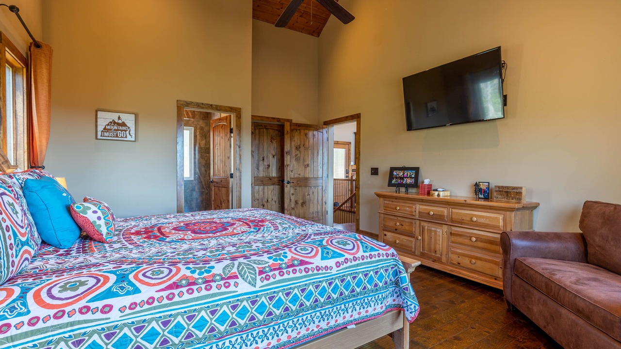 Photo of Bedroom in Lenoir