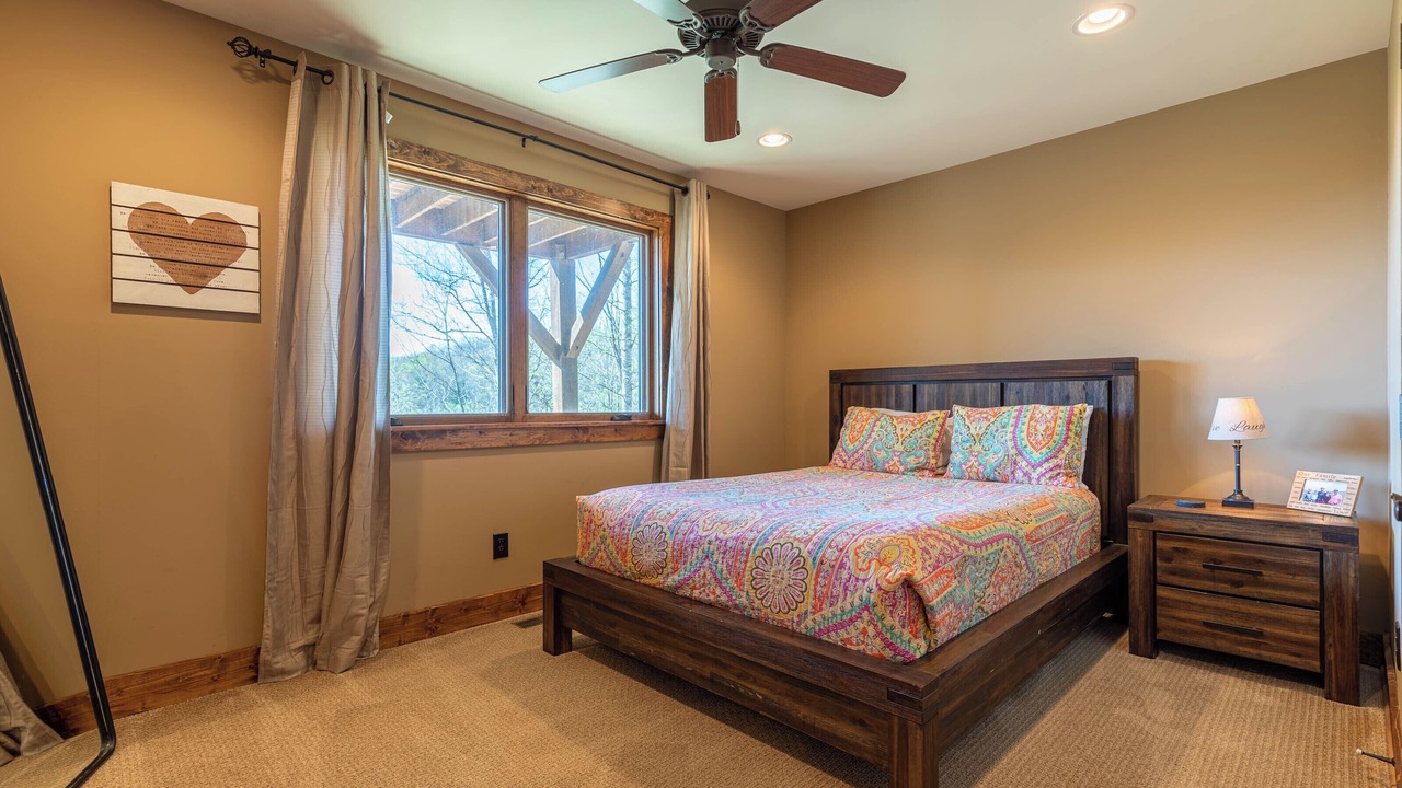 Photo of Bedroom in Lenoir