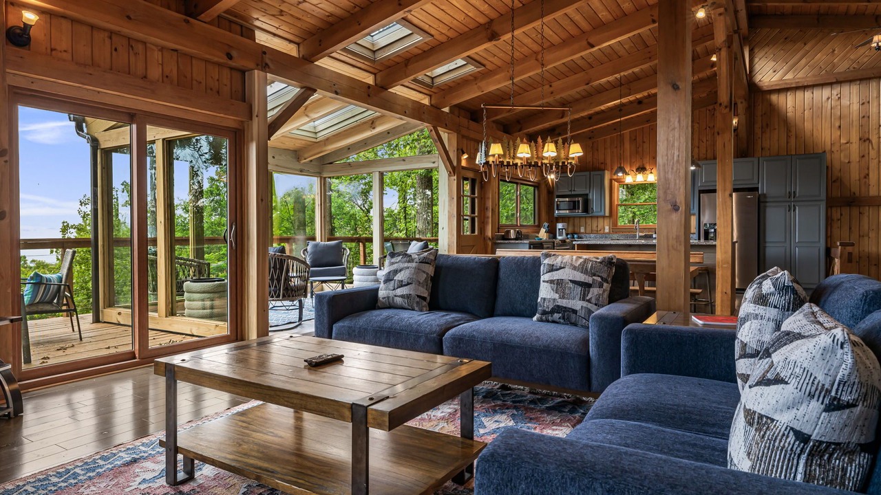Photo of Livingroom in Asheville