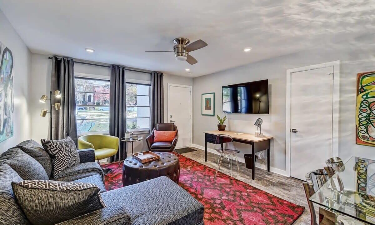 Photo of Livingroom in Cherry