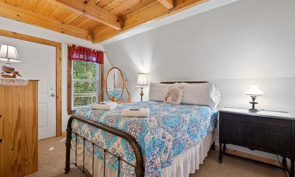 Photo of Bedroom in Pisgah Forest