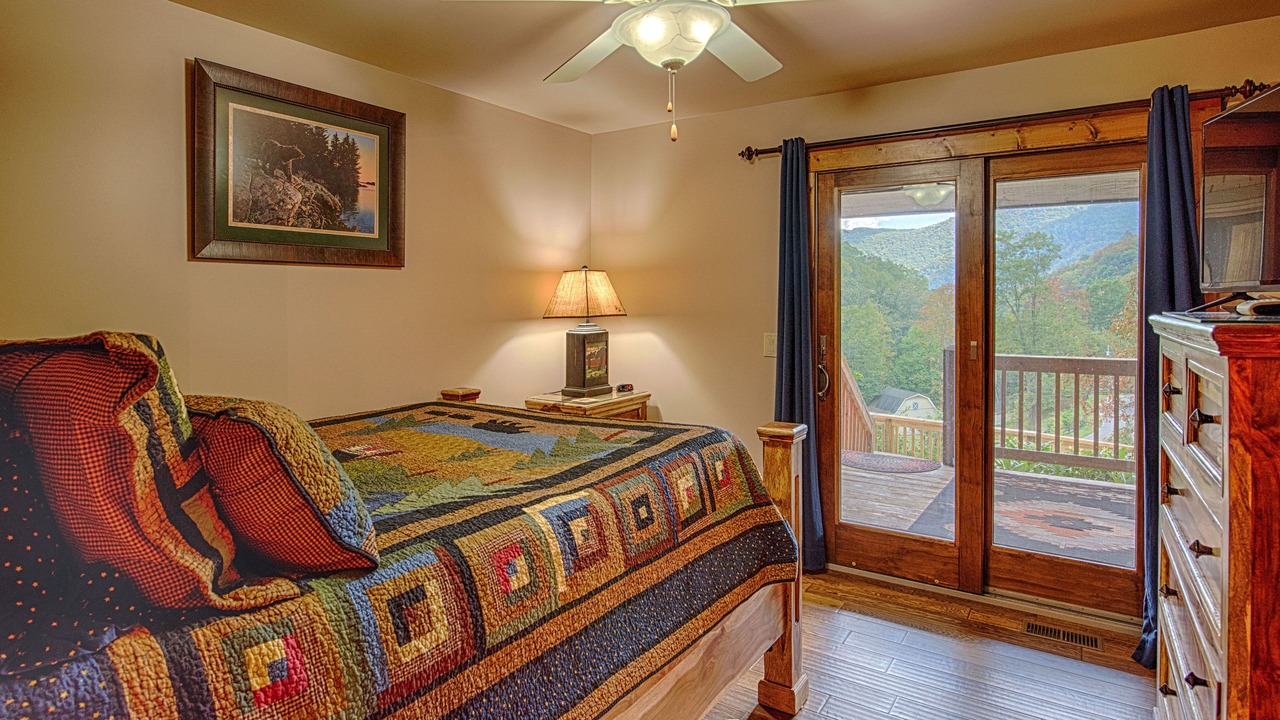 Photo of Bedroom in Maggie Valley