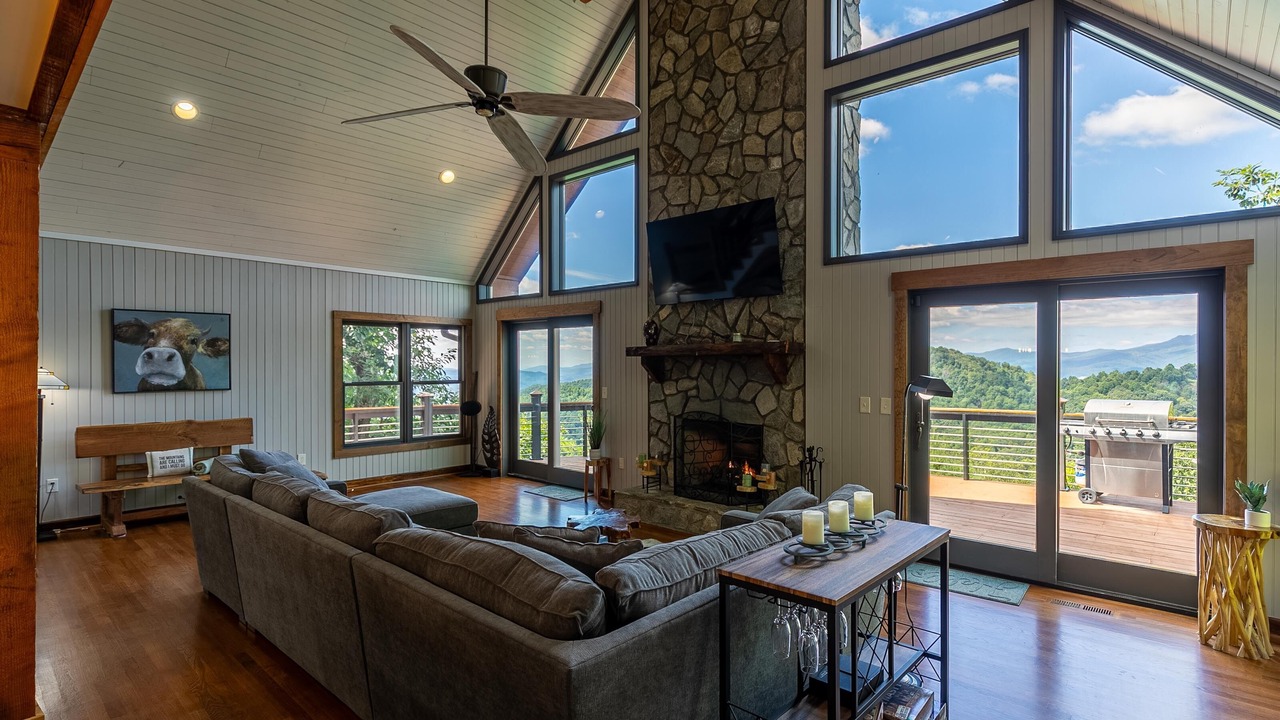 Photo of Livingroom in Apple Ridge