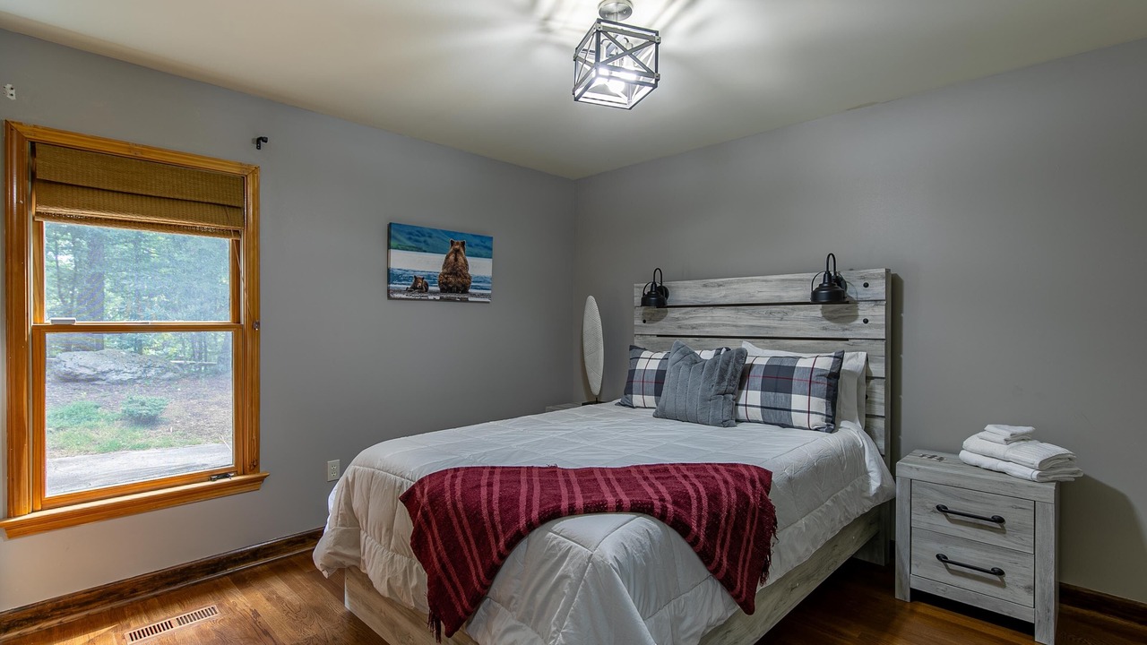 Photo of Bedroom in Apple Ridge
