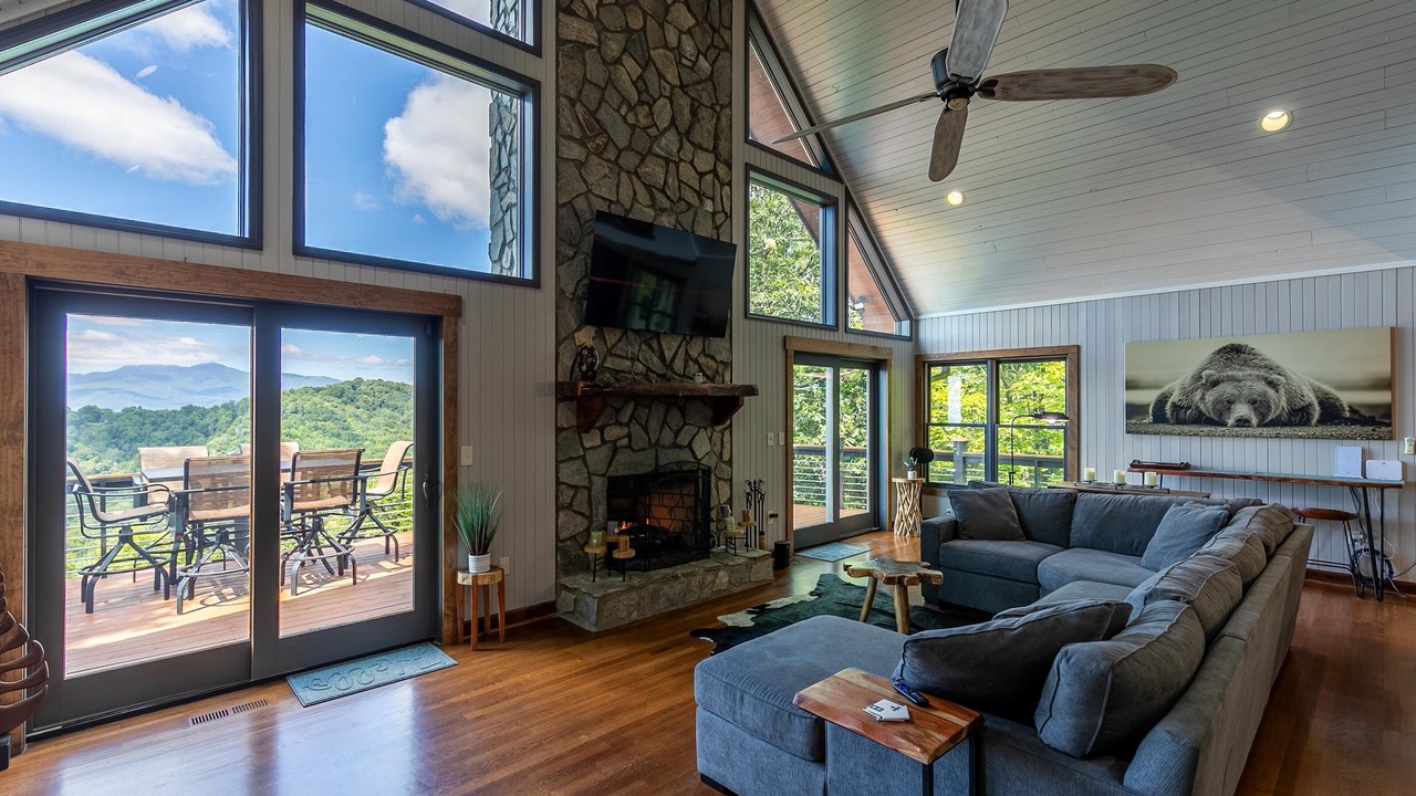 Photo of Livingroom in Apple Ridge
