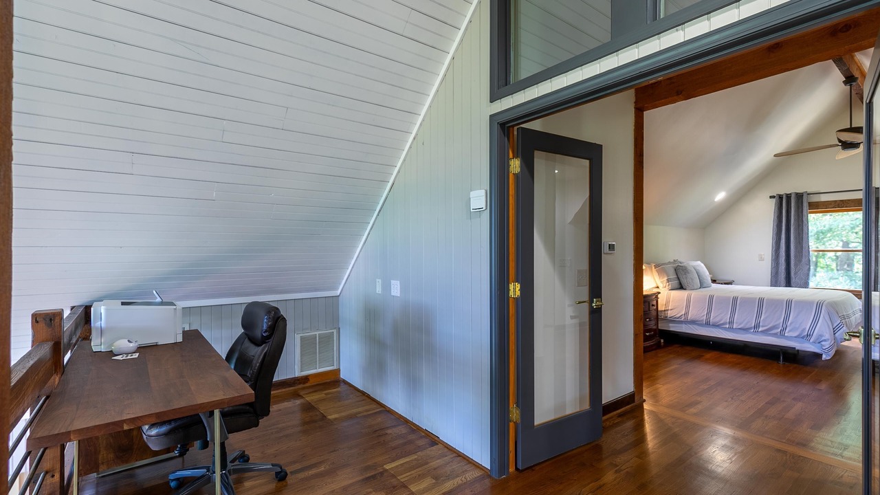 Photo of Bedroom in Apple Ridge