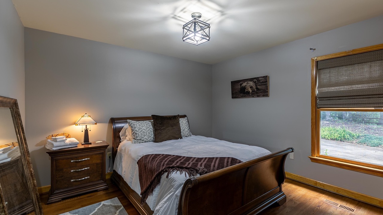 Photo of Bedroom in Apple Ridge