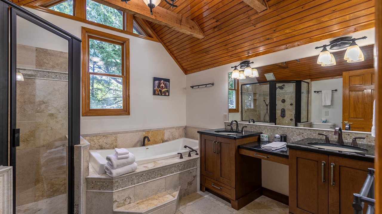 Photo of Bathroom in Apple Ridge