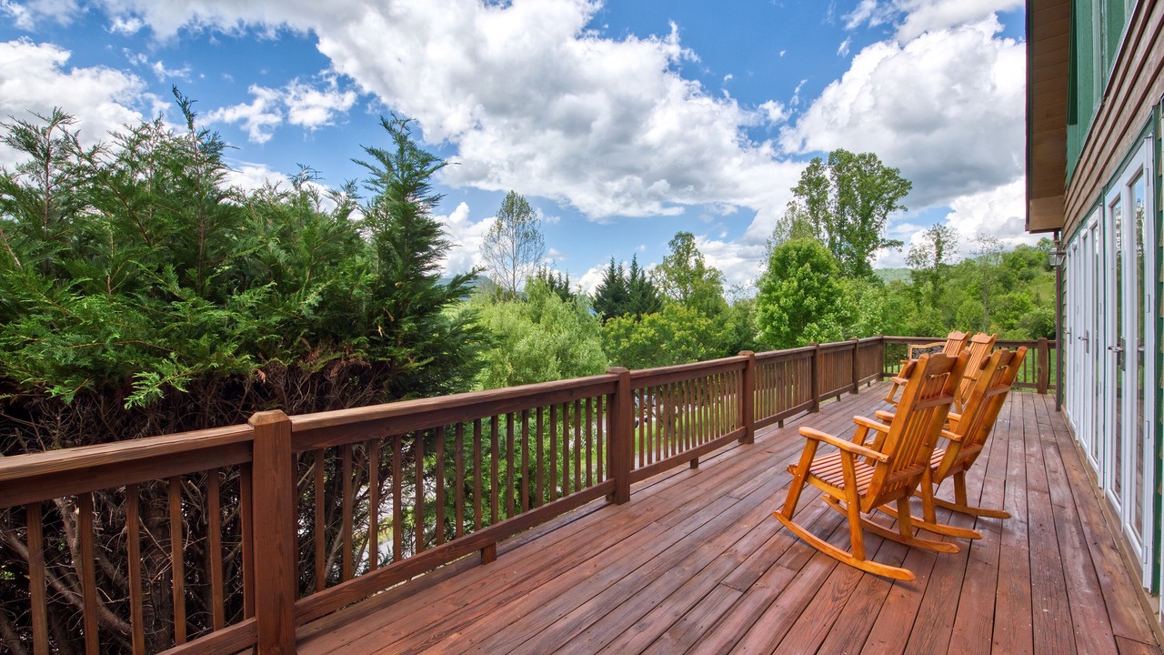 Photo of Patio Balcony in Waynesville