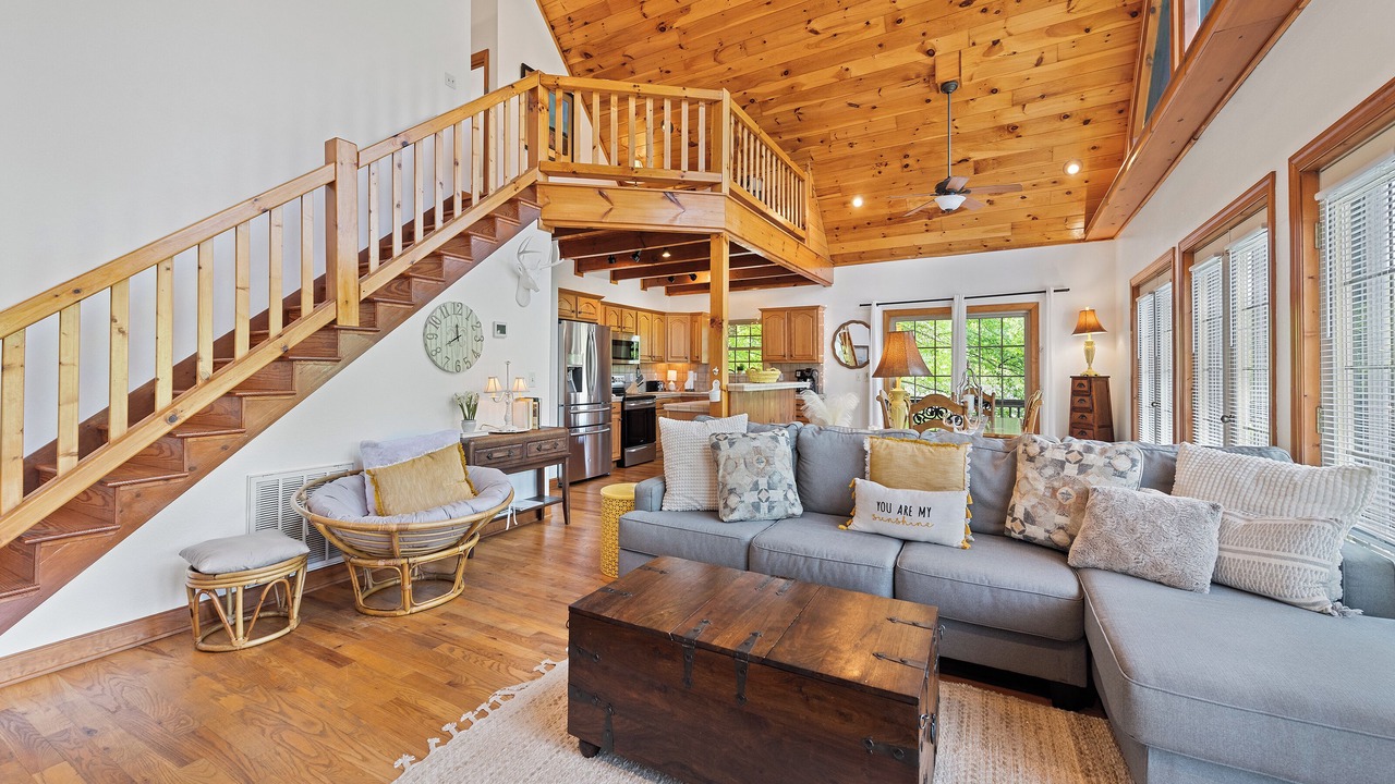 Photo of Livingroom in Waynesville