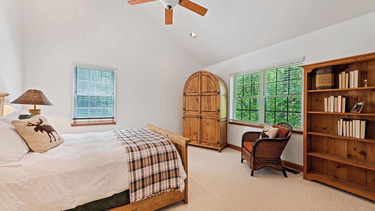 Photo of Bedroom in Waynesville