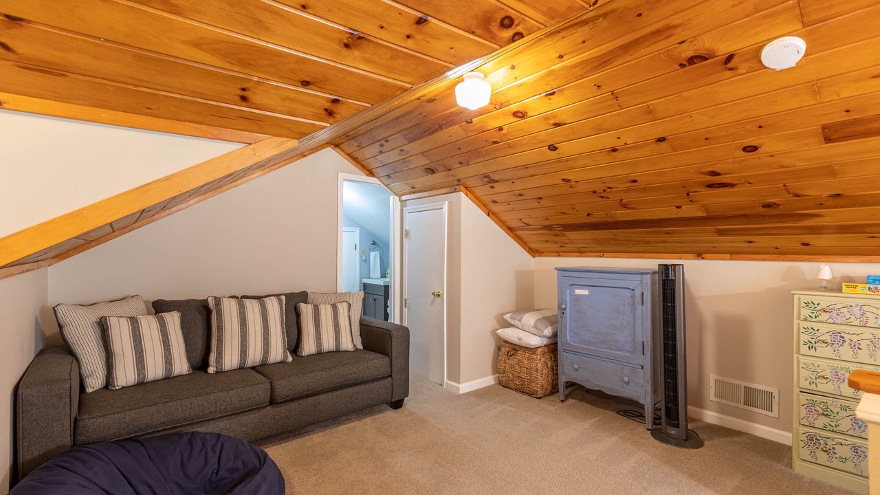 Photo of Livingroom in Blowing Rock