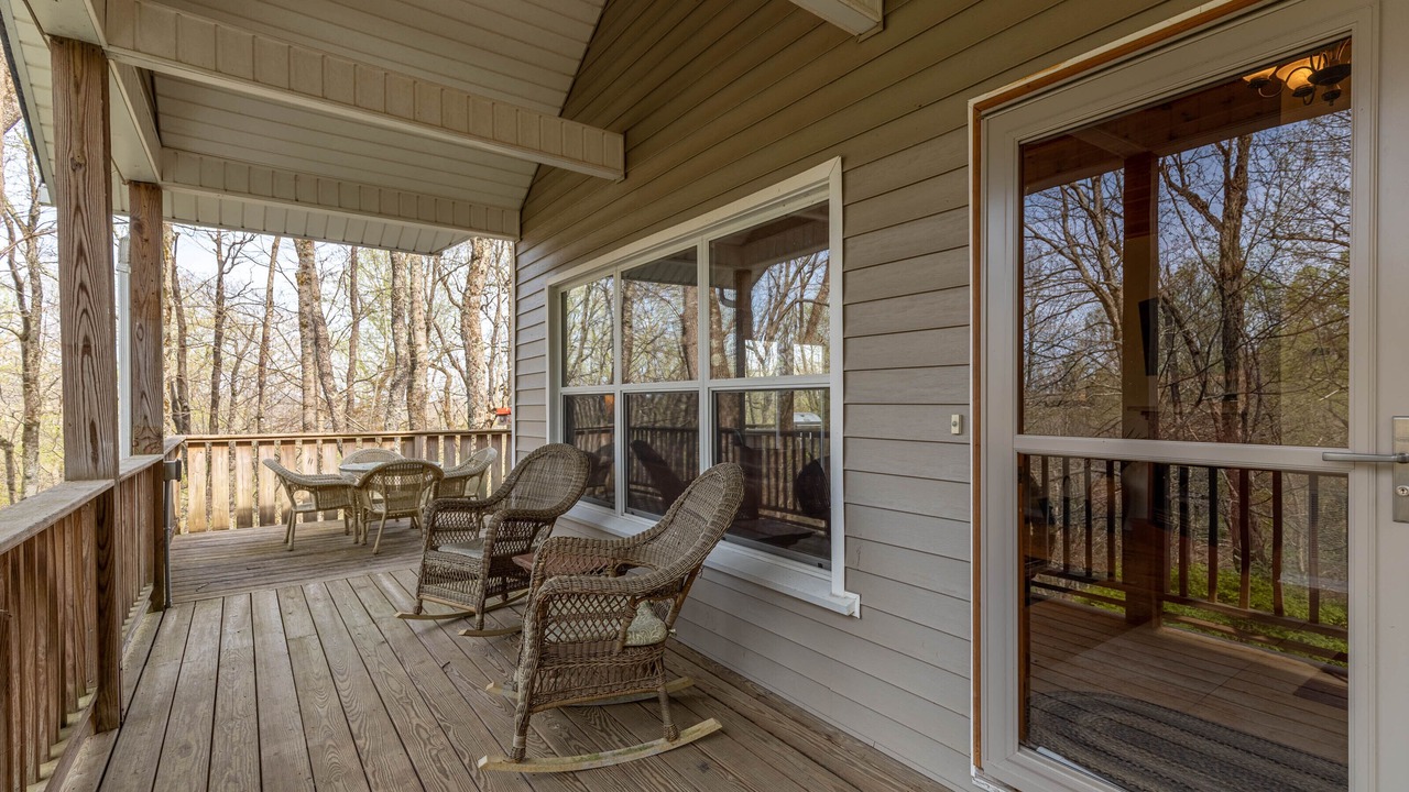 Photo of Patio Balcony in Blowing Rock