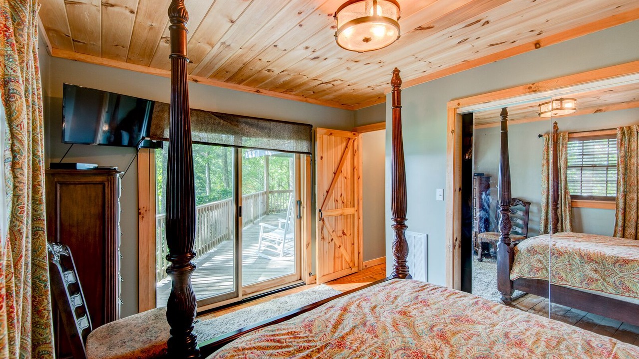 Photo of Bedroom in Boone