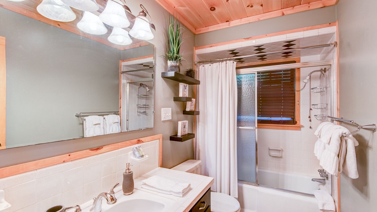 Photo of Bathroom in Boone