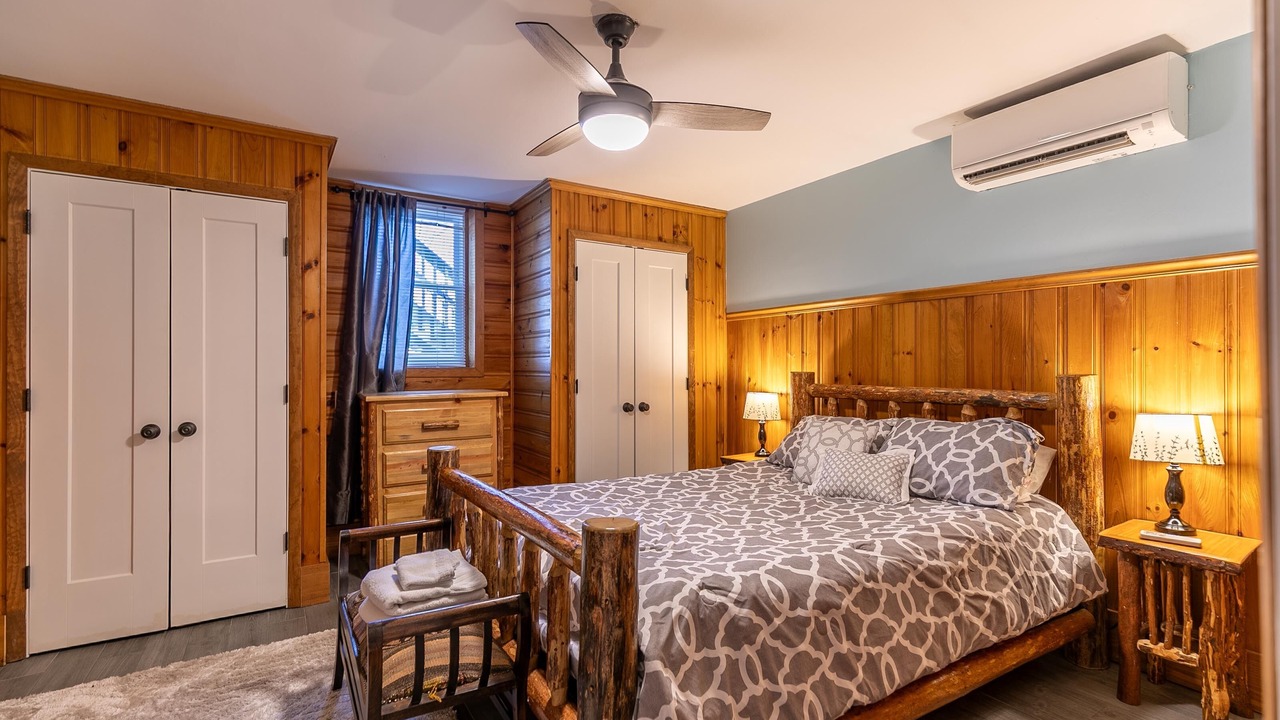 Photo of Bedroom in Blowing Rock