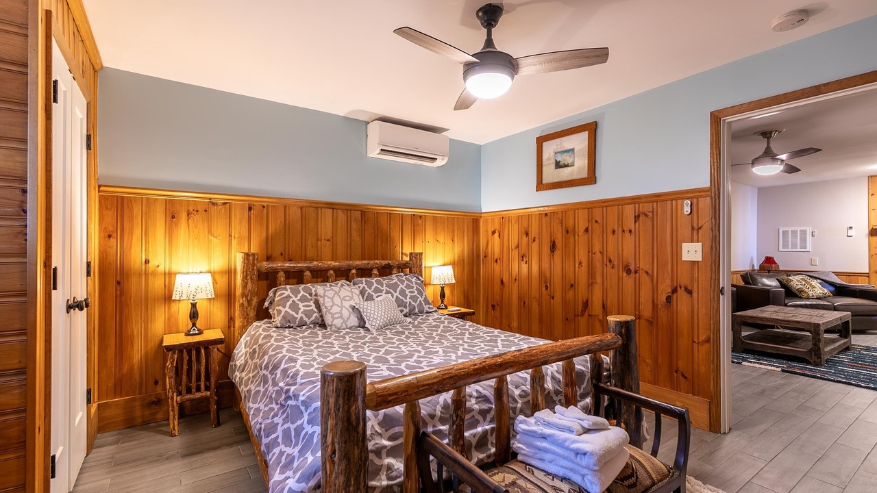 Photo of Bedroom in Blowing Rock