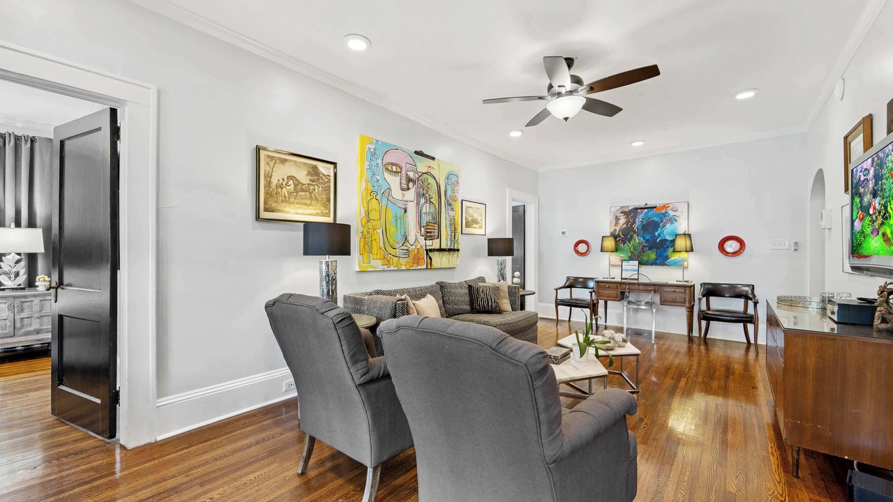 Photo of Livingroom in Cherry