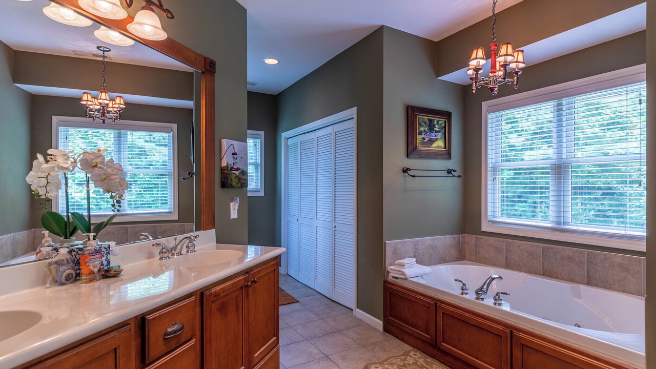 Photo of Bathroom in Blowing Rock