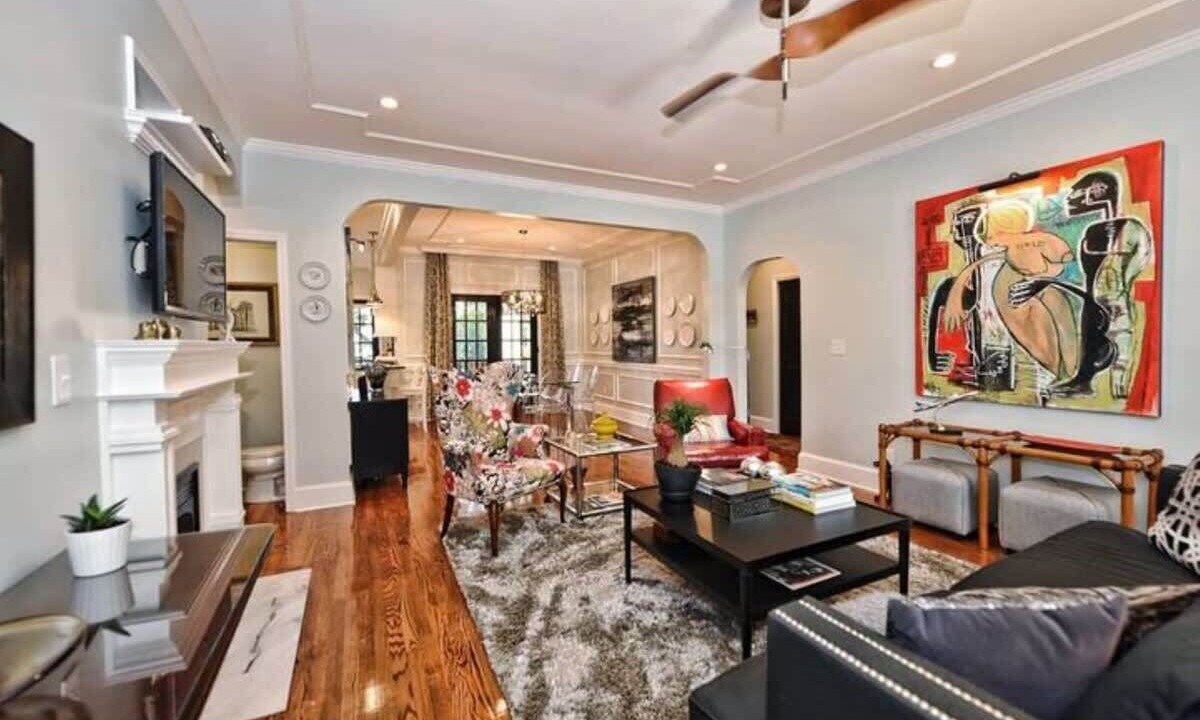 Photo of Livingroom in Myers Park