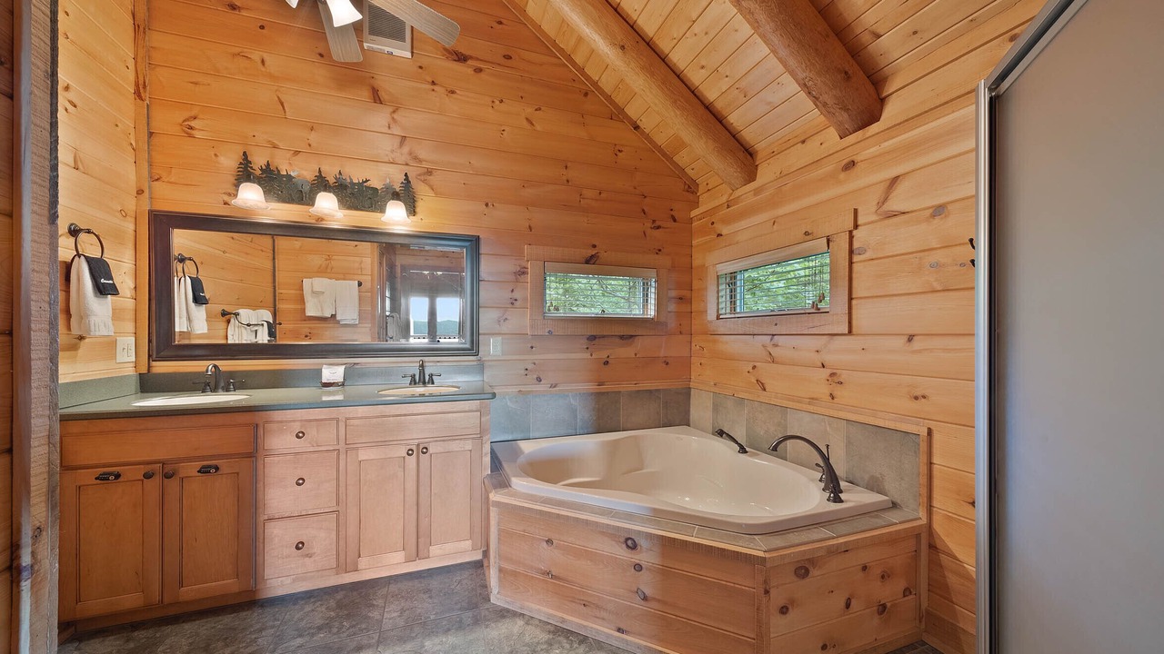 Photo of Bathroom in Seven Devils