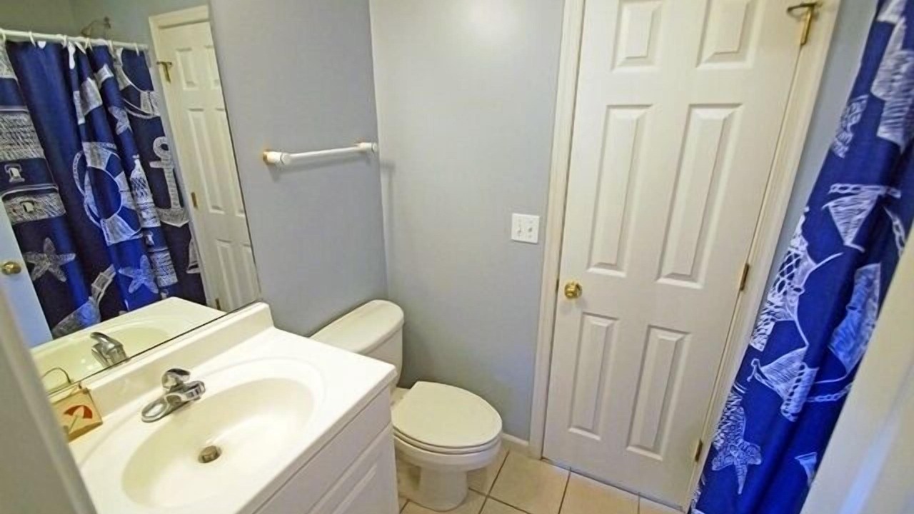 Photo of Bathroom in Sea Scape